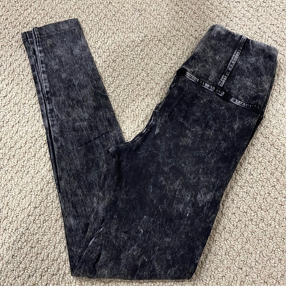 Talula black and gray legging in size xx small